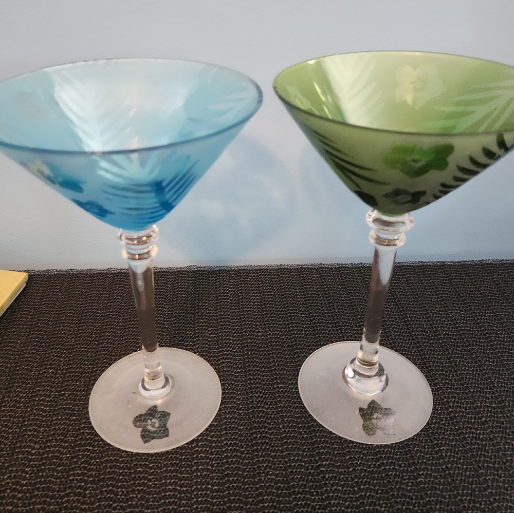 Elegant Blue and Green Martini Glass Set